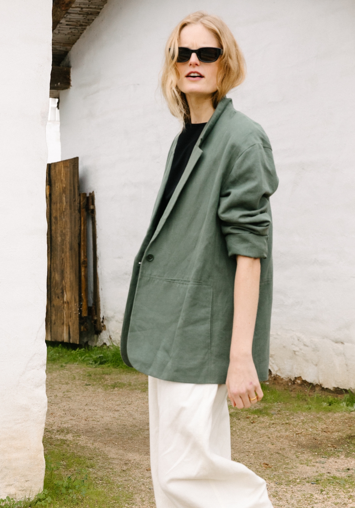 Hanne in the Oversized Blazer