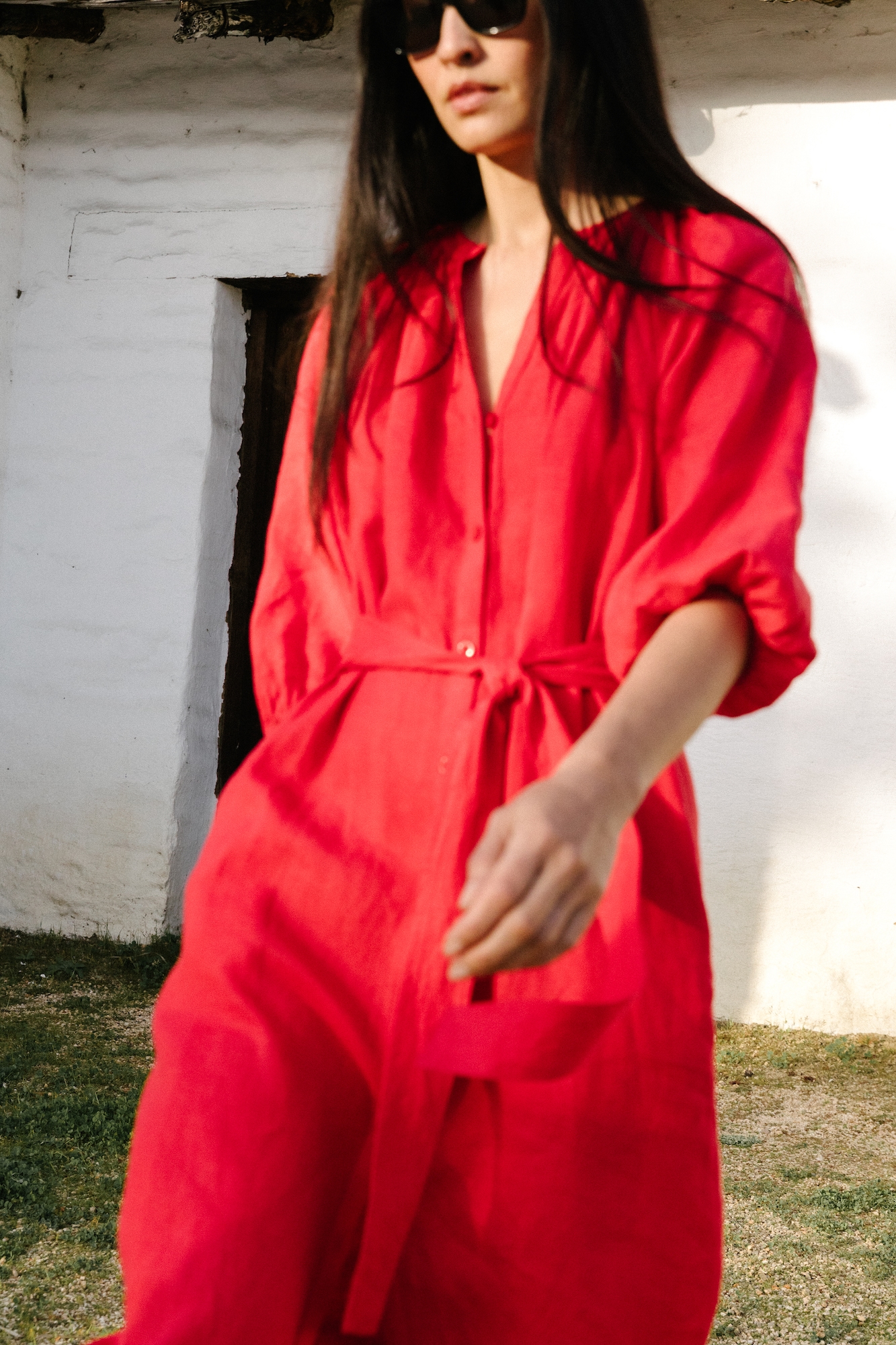 Jess wears the Mitte Shift Dress