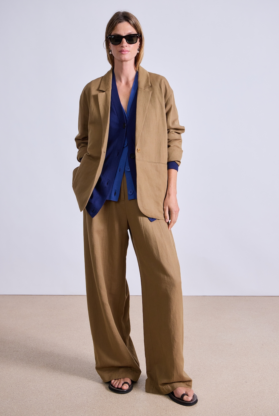 Vanessa wears the Oversized Blazer